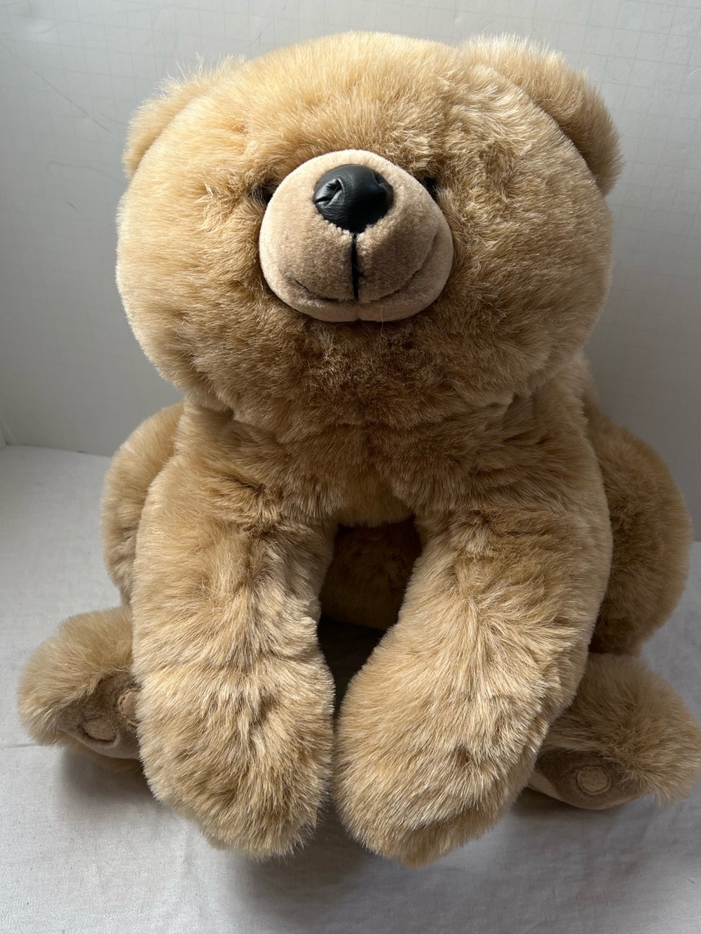 FAO Schwarz Fifth Avenue Golden Brown Teddy Bear Plush PA 4380 (KR) Like New